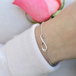Elsa Lee bracelet Infinity